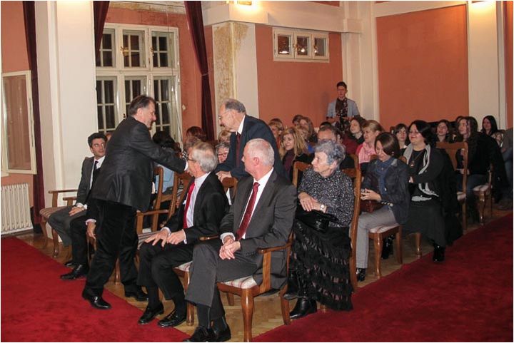 05-Ministar Jovanovic se pozdravlja sa A. Mosicem.jpg